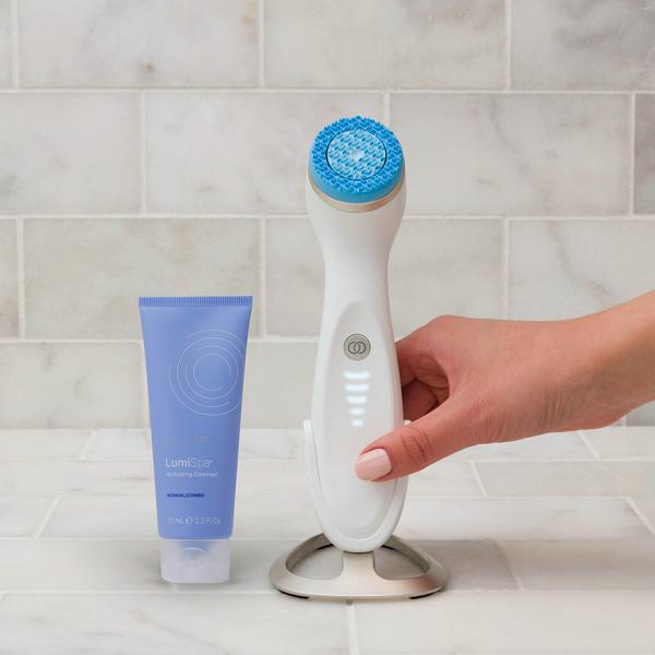 Čistiaci gél LumiSpa na normálnu až zmiešanú pleť