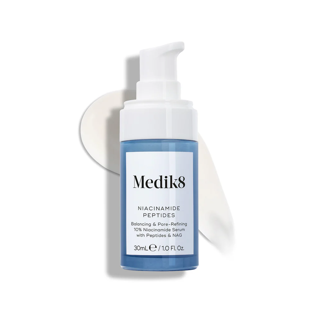Medik 8 Niacinamide Peptides Sérum s 10 % niacínamidom